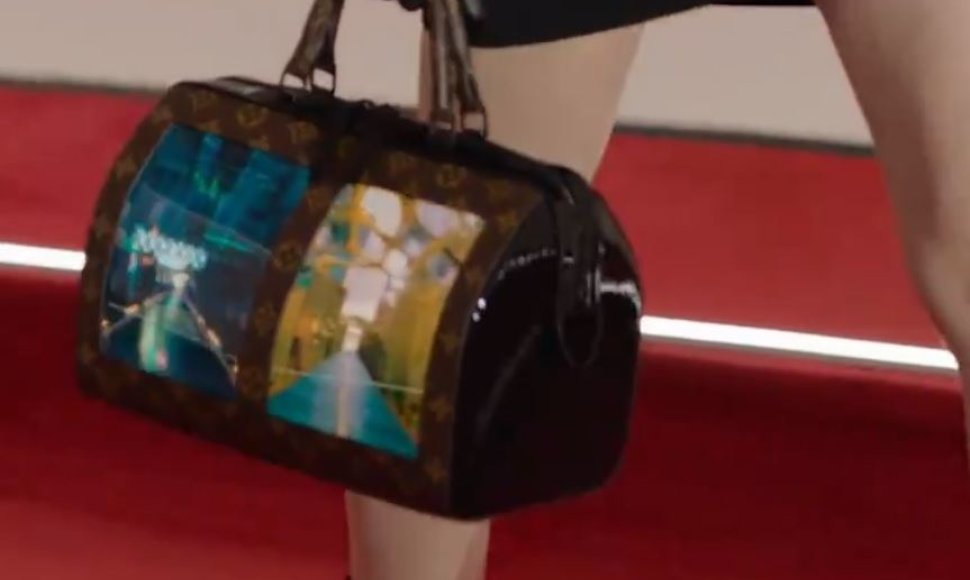 „Louis Vuitton“ rankinė su dviem ekranais