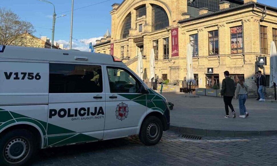 Policija prie Halės turgaus