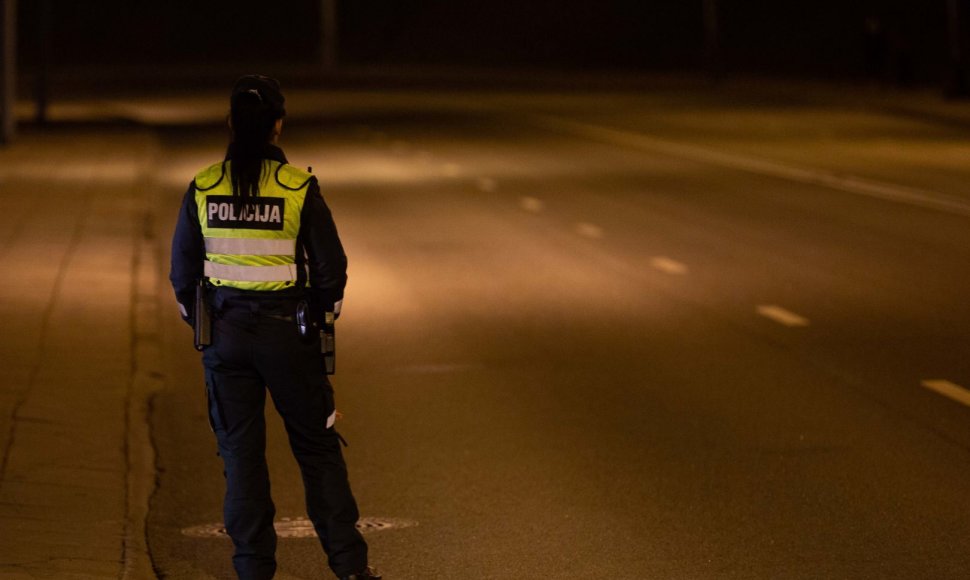 Naktinis kelių policijos reidas