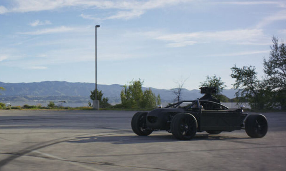&bdquo;Blackbird&ldquo; gali virsti bet kokiu automobiliu