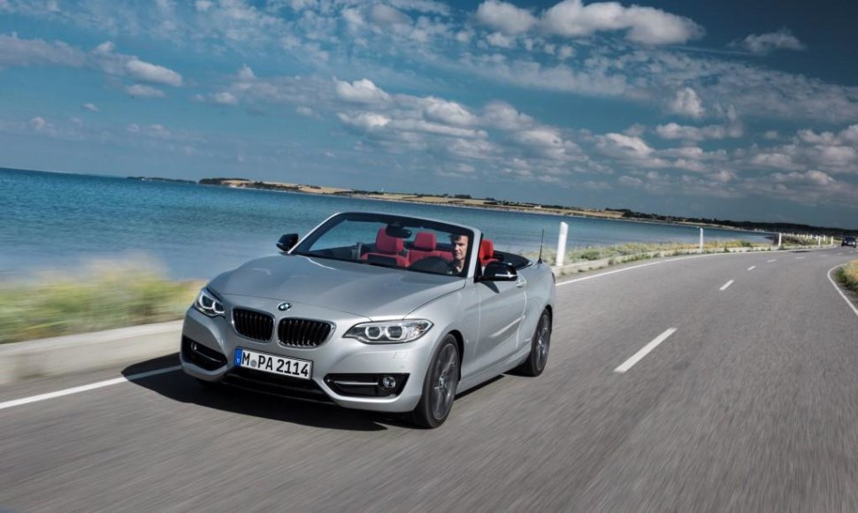 „BMW 2 Series Convertible“