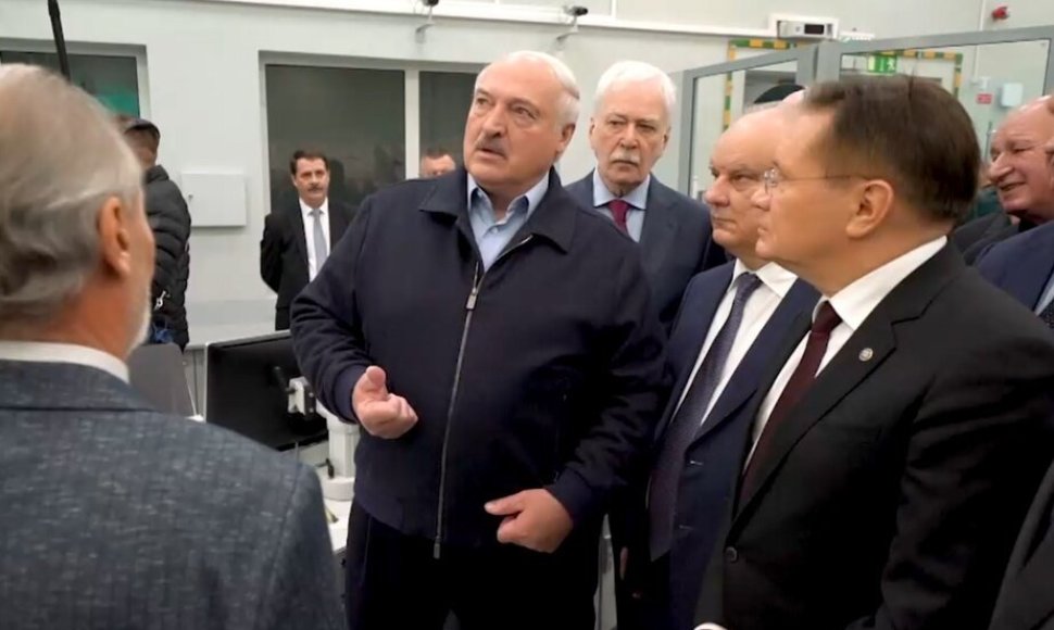 Aliaksandras Lukašenka Baltarusijos atominėje elektrinėje