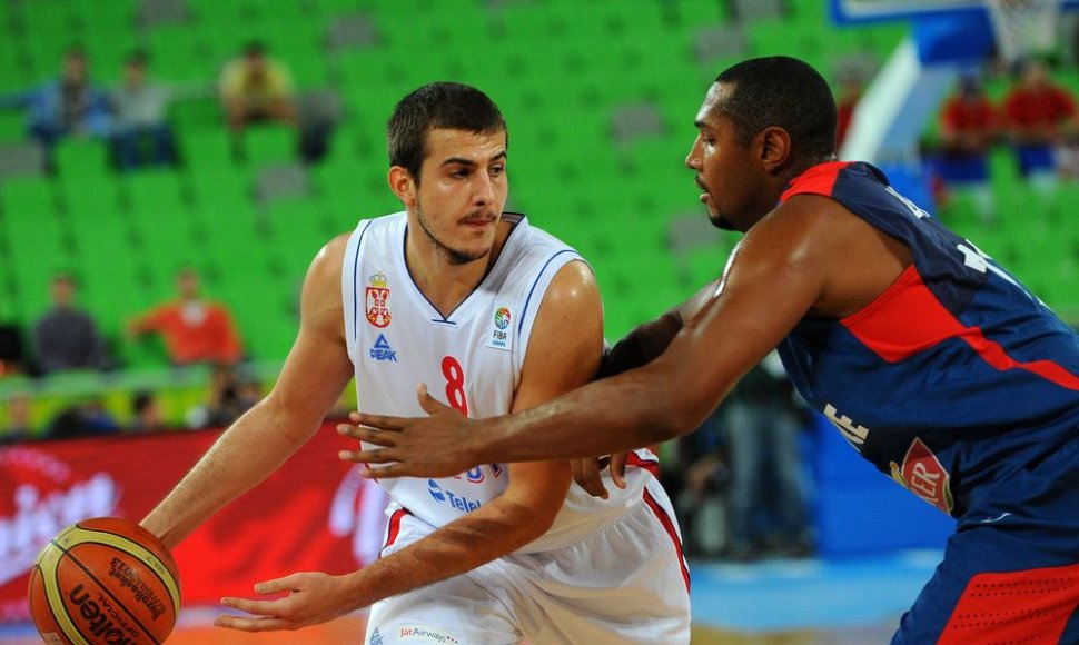 Nemanja Bjelica ir Borisas Diawas