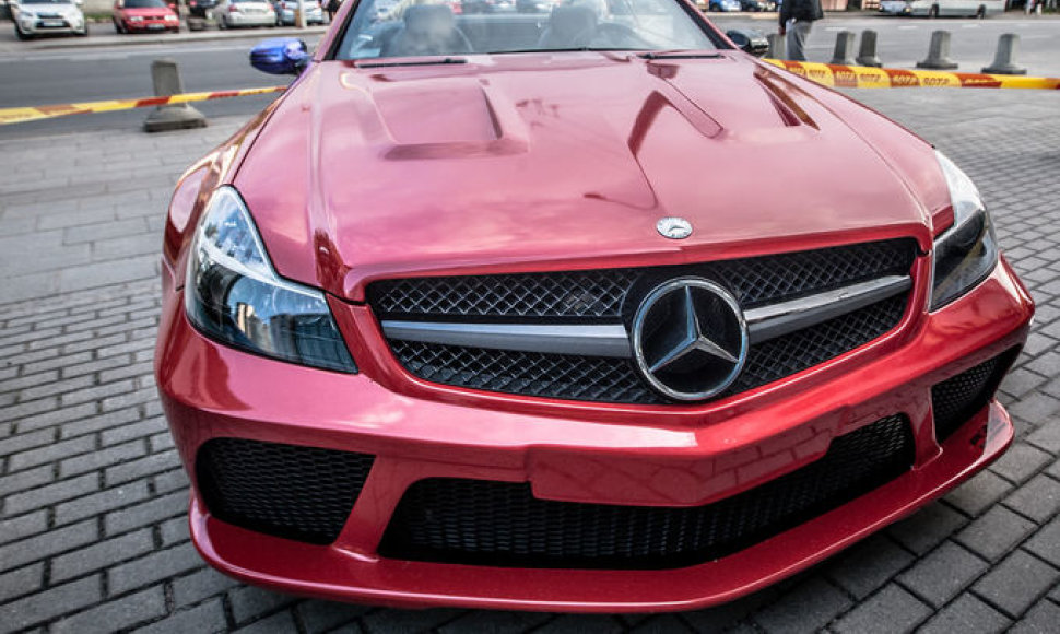 Lietuvių pagaminta „Mercedes-Benz SL65 AMG Black Series“ kopija