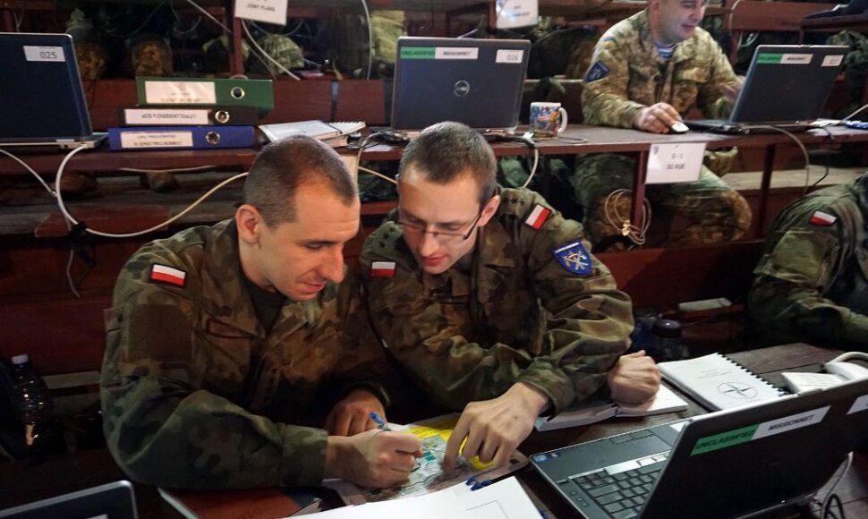 Pratybose Lenkijoje vertinama tarptautinė Lietuvos, Lenkijos ir Ukrainos brigada.
