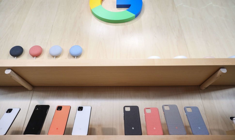 „Google“ pristatė išmanųjį telefoną „Pixel 4“
