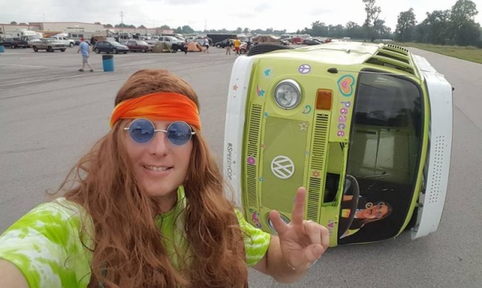Autobusiukas „Trippy Tippy Hippy Van“