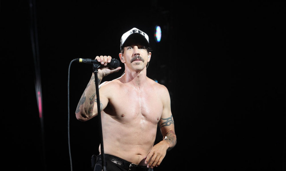 „Red Hot Chili Peppers“ koncerto akimirka
