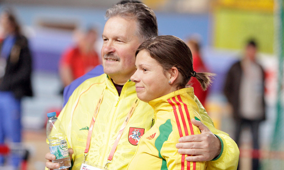 Treneris Edmundas Norvilas ir sprinterė Lina Grinčikaitė