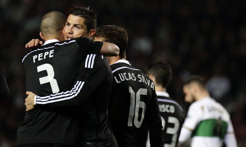 Pepe ir Cristiano Ronaldo