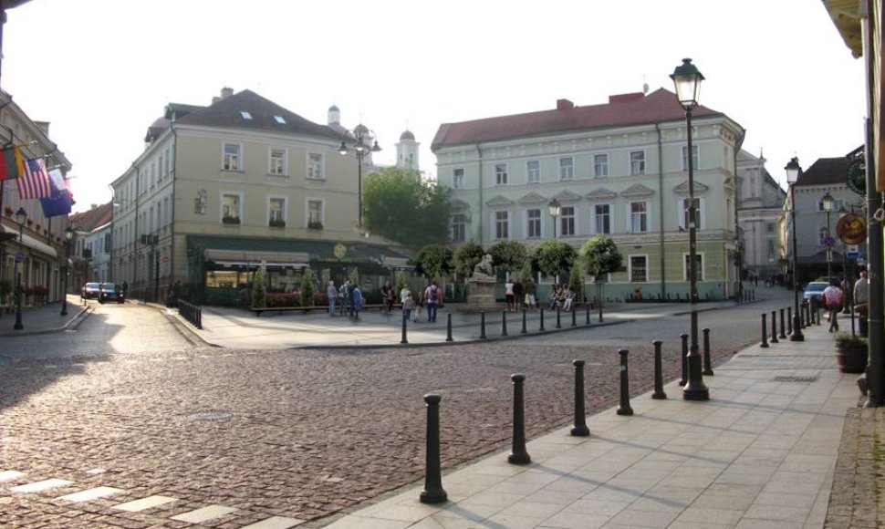 Vilnius, Filharmonijos aikštė