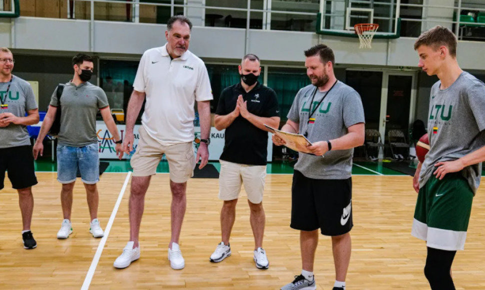 A.Sabonis išlydėjo U19 rinktinę į pasaulio čempionatą