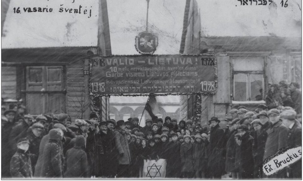 Darbėnų žydai Vasario 16-osios šventėje tarpukariu