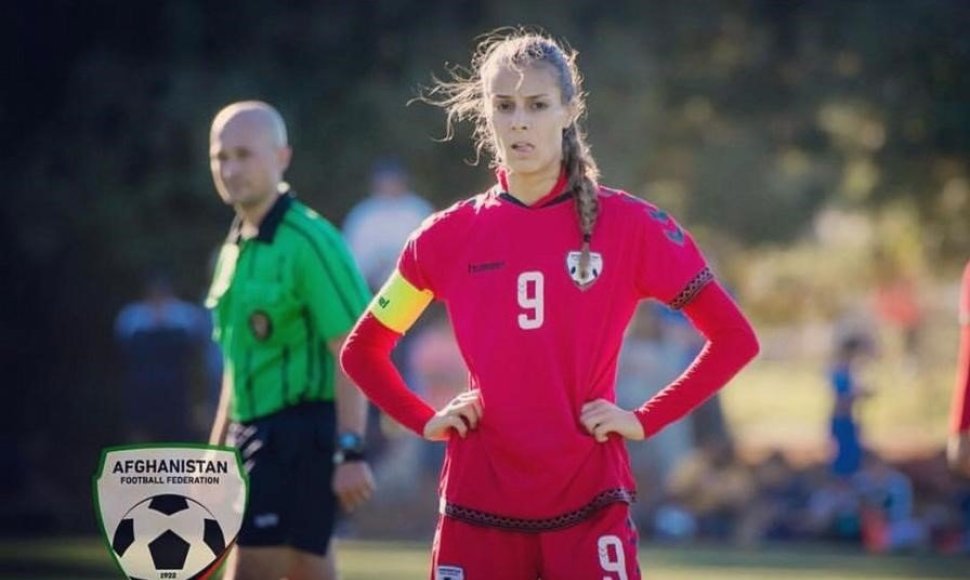 Afganistano moterų futbolo rinktinės kapitonė Shabnam Mobarez.