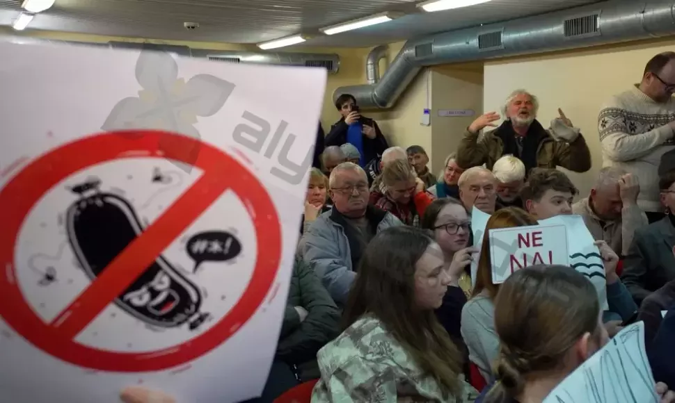 Remigijaus Žemaitaičio vizitą Alytuje aptemdė protestuotojai