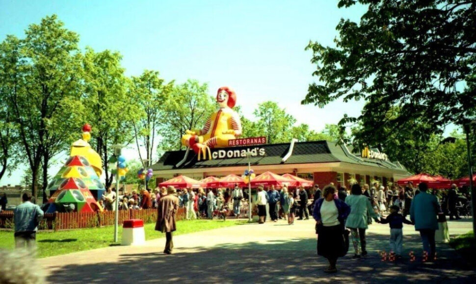 Pirmojo „McDonald's“ atidarymo diena