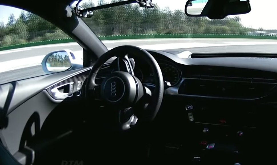 Autonominis „Audi RS7“