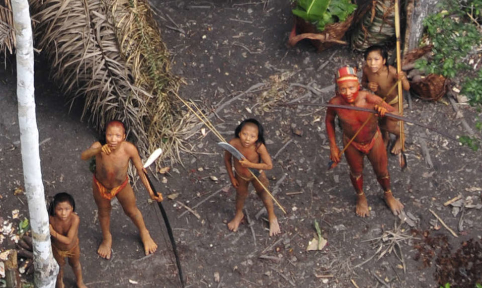 Nekontaktuota gentis Amazonėje. 