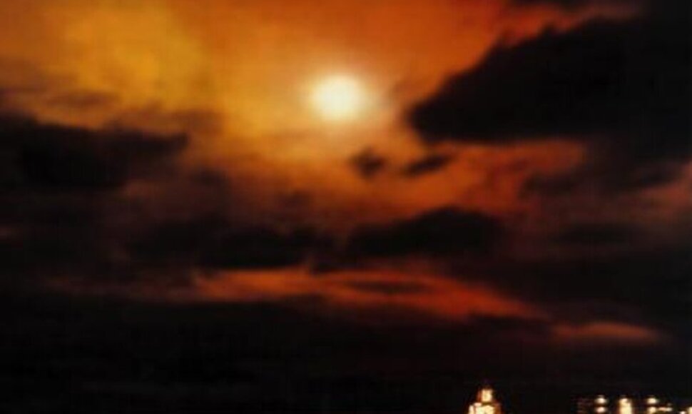 Vaizdas, kurį stebėjo Honolulu gyventojai po „Starfish Prime“ sprogimo