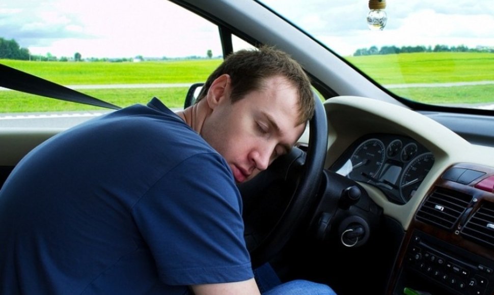 Miegas prie vairo