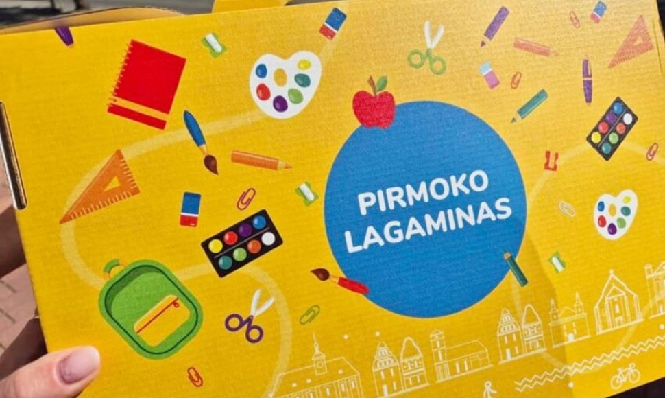 Kėdainiuose iš viso buvo nupirkta 440 „Pirmoko lagaminų“, už iš viso 8,2 tūkst. eurų. Vieno lagamino vertė siekia beveik 19 eurų 