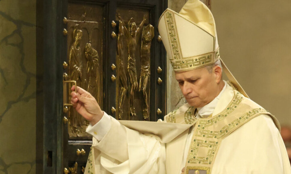 Leonas XIV uždaro Vatikano &Scaron;ventąsias duris / POOL/CATHOLICPRESSPHOTO / ZUMAPRESS.com