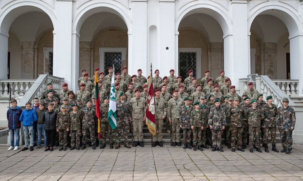 Į misiją Malyje išlydėta aštunta Lietuvos karių pamaina