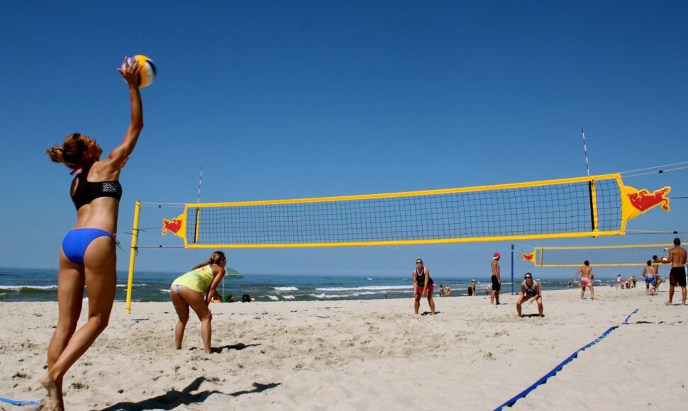 Trečią kartą Nidoje buvo organizuojama tinklinio stovykla &bdquo;Baltic Beach Camp&ldquo;