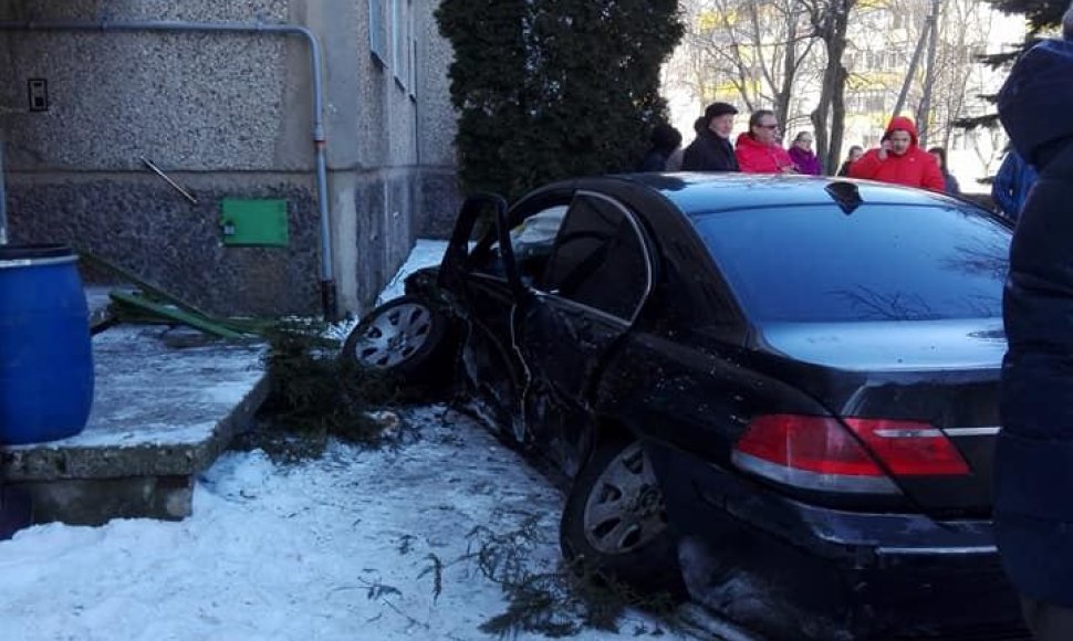BMW avarija Marijampolėje