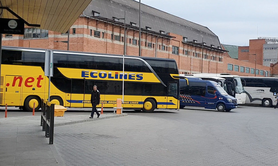 Kompanijos „Ecolines“ autobusas Kaune