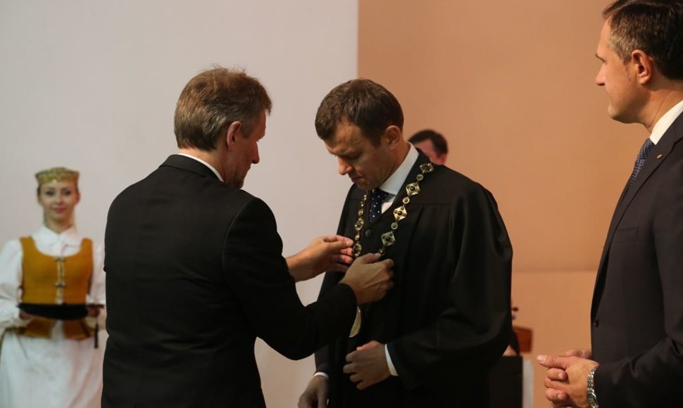 Inauguruotas naujasis LSU rektorius dr. Aivaras Ratkevičius