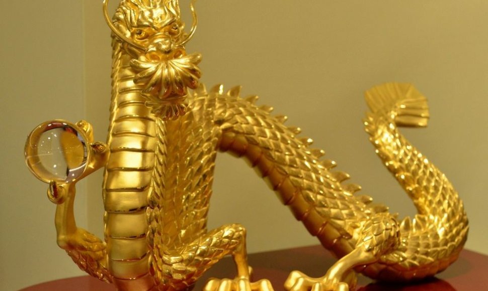 Auksinis drakonas (kaina – 27 tūkst. litų)