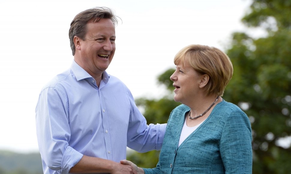Didžiosios Britanijos premjeras Davidas Cameronas ir Vokietijos kanclerė Angela Merkel
