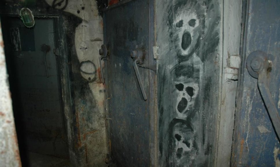 Klubas „Bombiakas“ buvo įsikūręs apleistame bunkeryje