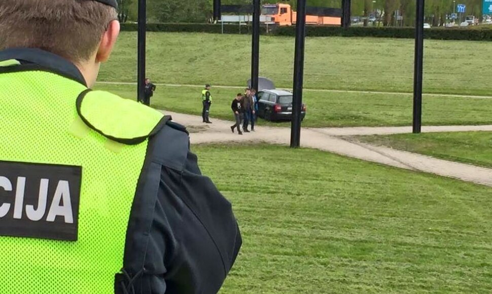 &bdquo;Audi&ldquo; įvykio vietoje, &bdquo;gaudyklės&ldquo; viduryje