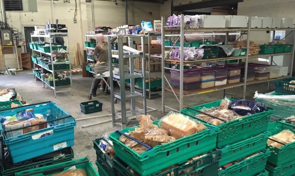 Prekybos centrų išmestų maisto produktų parduotuvė Anglijos Lydso mieste.