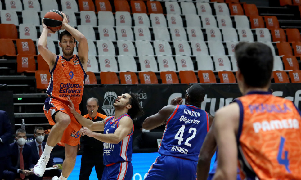 „Valencia“ – Stambulo „Anadolu Efes“