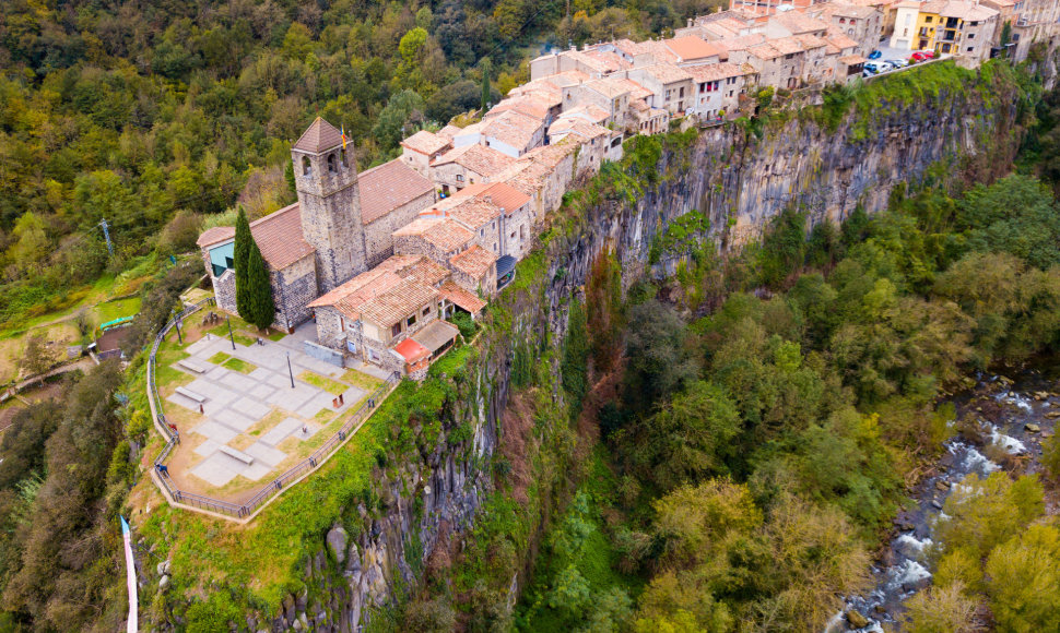 Ispanijos miestelis Castellfollit de la Roca 