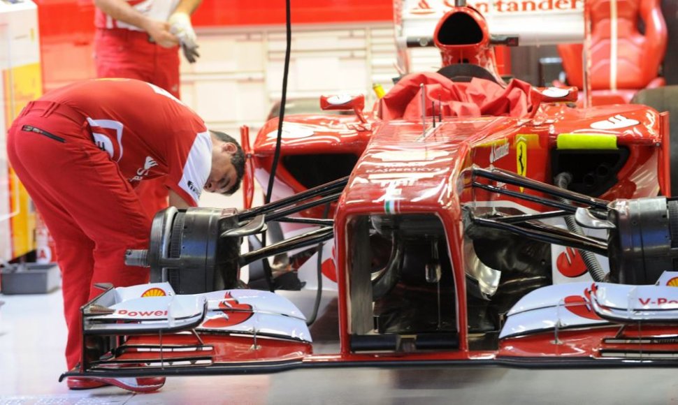 „Ferrari“ komandos F-1 bolidas