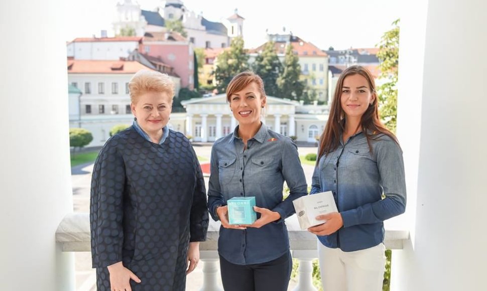 Dalia Grybauskaitė, Donata Vištartaitė ir Milda Valčiukaitė