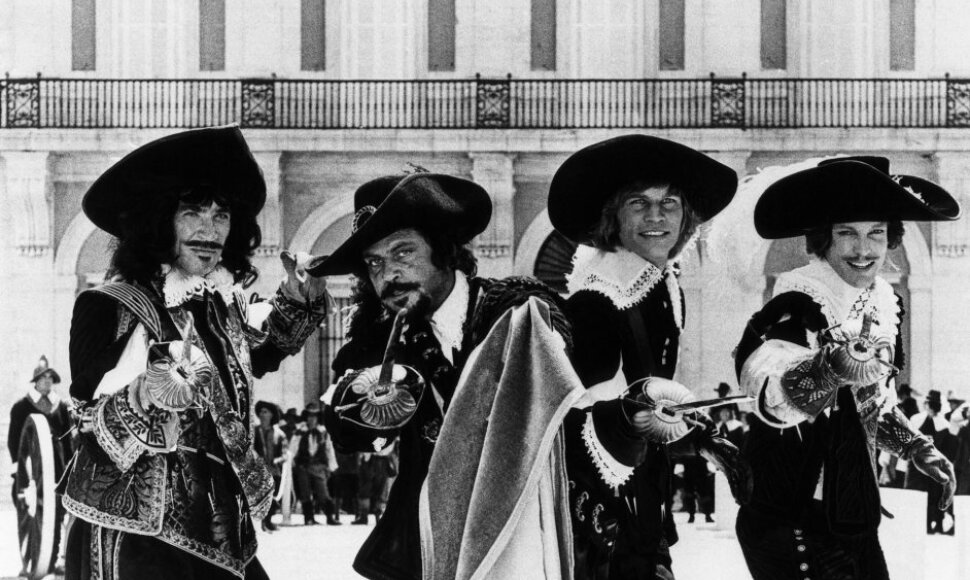 1973 metų filmo „Trys muškietininkai“ aktoriai (iš kairės): Frankas Finlay, Oliveris Reedas, Michaelas Yorkas ir Richardas Chamberlainas