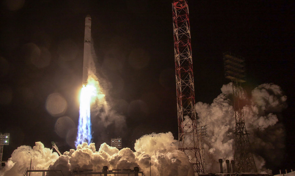 Rusijos raketa sėkmingai iškėlė pirmąjį Angolos palydovą