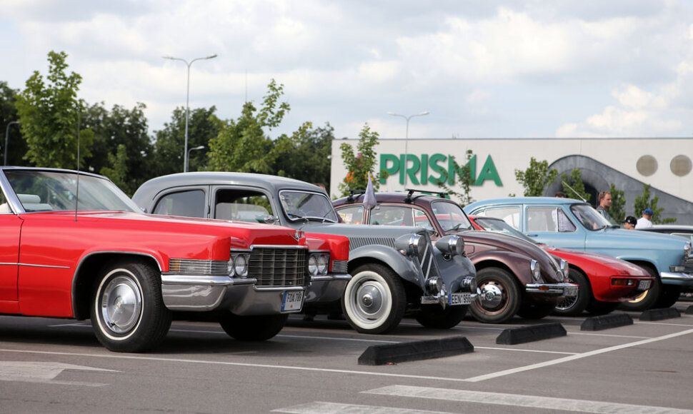 Renginio dalyvių automobiliai