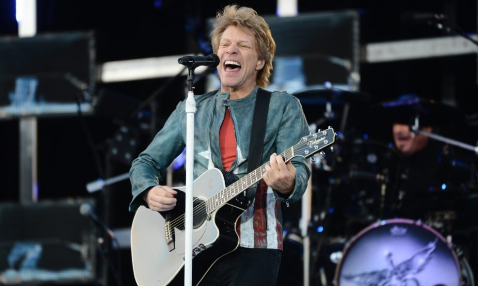 Jonas Bon Jovi švenčia 52-ąjį gimtadienį
