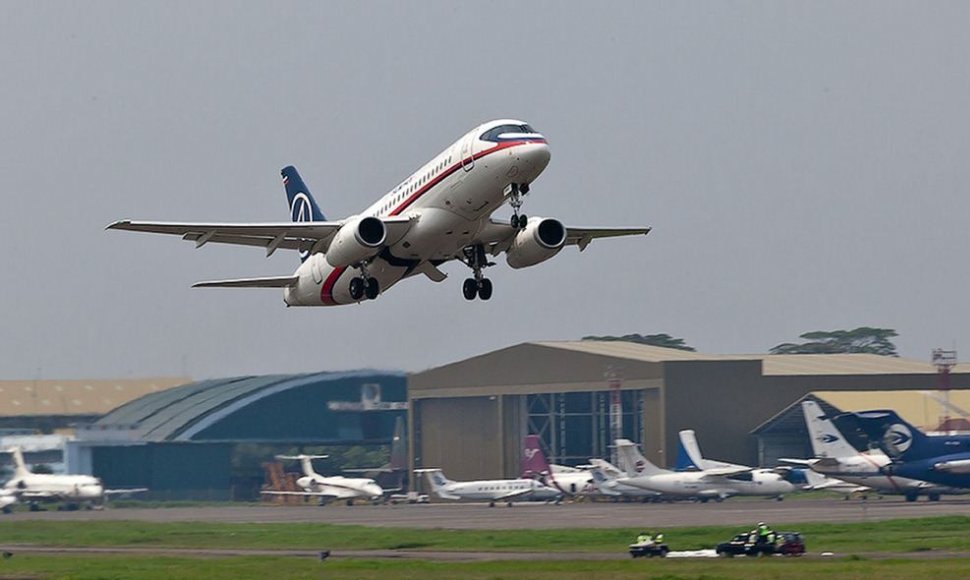 „Sukhoi Superjet-100“ lėktuvas