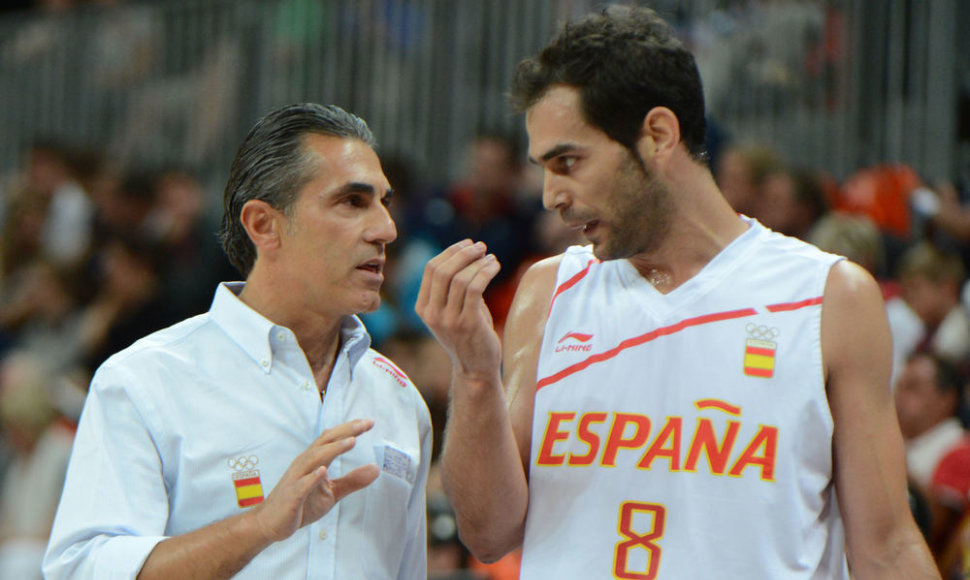 Ispanijos krepšinio rinktinės vyriausiasis treneris Sergio Scariolo ir įžaidėjas Jose Calderonas.