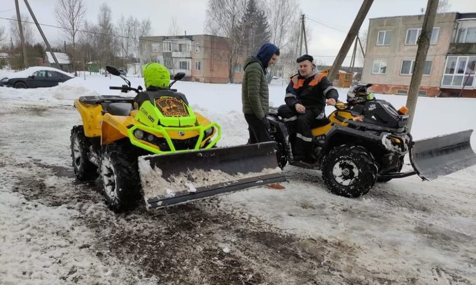 Keturratininkai valė gatves ir šaligatvius