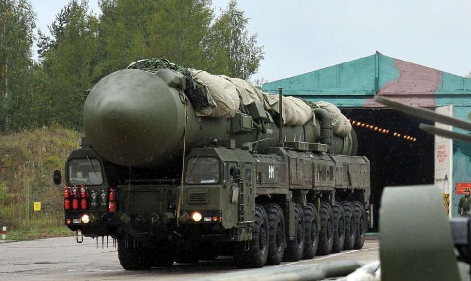 Rusijos termobranduolinė tarpžemyninė balistinė raketa RS-24 „Jars“