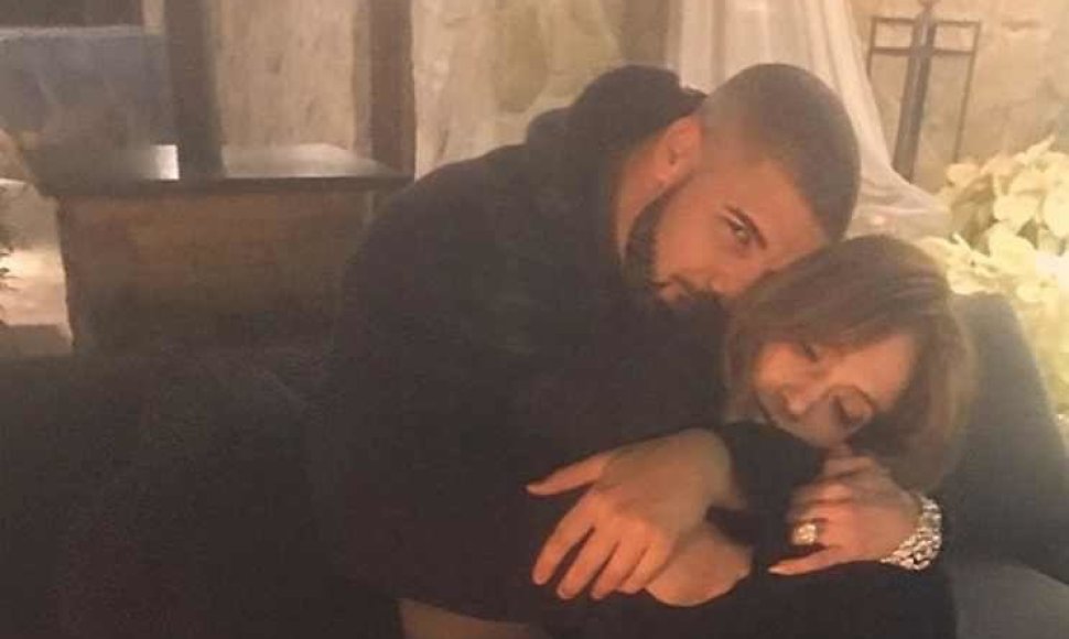 Jennifer Lopez ir Drake'as