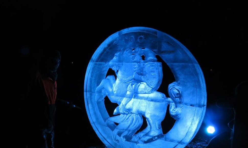 Tarptautinis ledo ir šviesų festivalis „Pasaka“ Paežerių dvare
